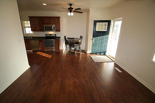 4th image of 331 Concord Ave