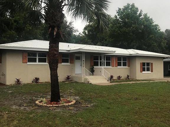 2nd image of 5641 Coppedge Ave