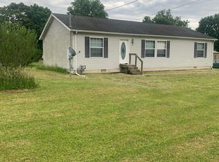 121 Millburg Dr, Benton Harbor, MI 49022