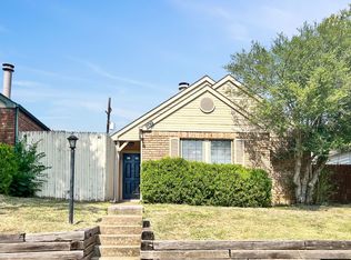 229 Teakwood Ln, Lewisville, TX 75067