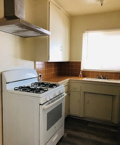 7456 Magnolia Ave #B — Photo 1