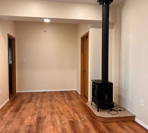 3rd image of 4263 Birch Ln