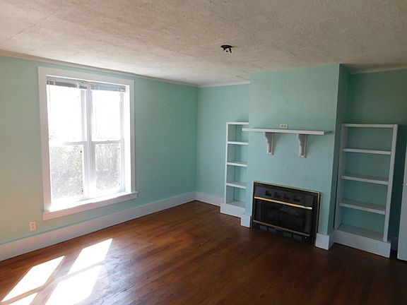 3rd image of 406 2nd St