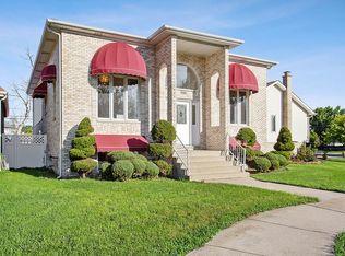 5338 State Rd, Burbank, IL 60459