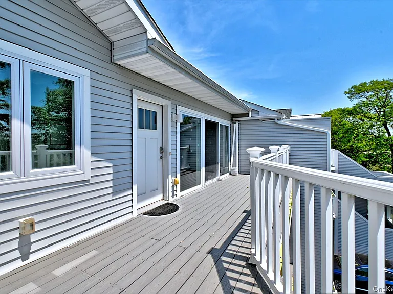 44 Fox Hill Dr — Photo 3