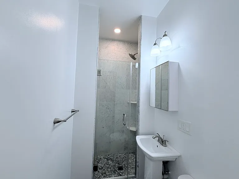 24 Phillips St #12 — Photo 8
