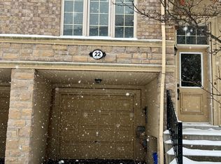 1250 Saint Martins Dr #22, Pickering, ON L1W 0A2