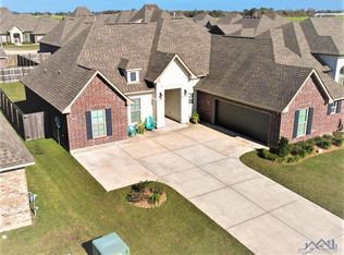 359 Royal Oak Blvd, Thibodaux, LA 70301