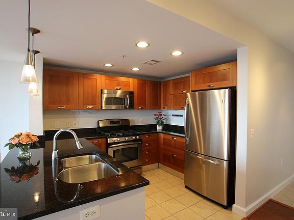 4th image of 2451 Midtown Ave #1115