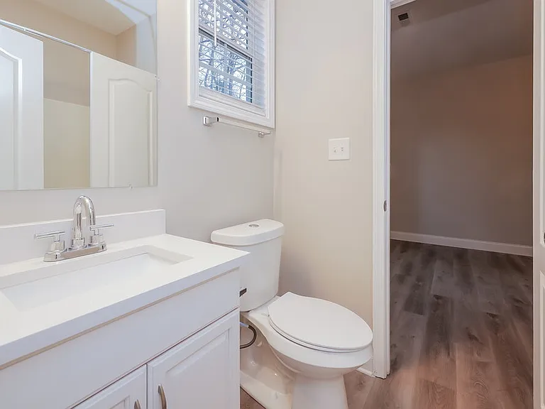 120 Carver St — Photo 15