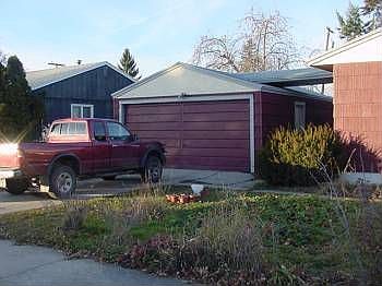 2nd image of 420 Burlington Ave