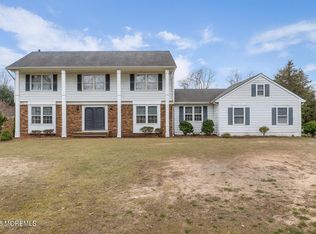 17 Terry Ln, Middletown, NJ 07748