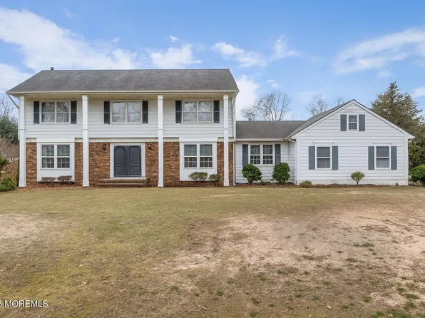 17 Terry Lane, Middletown, NJ 07748
