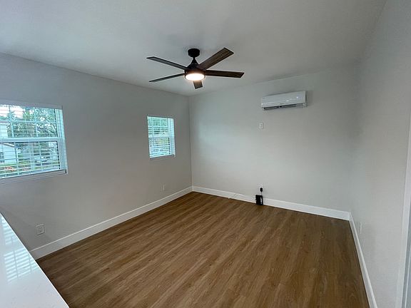 4th image of 117 Adriatic Ave