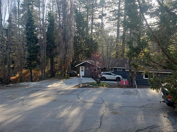3rd image of 1243 Shasta Ln