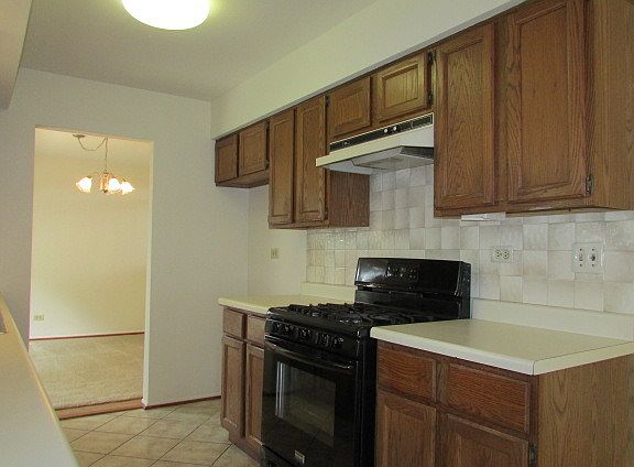 5th image of 633 Darien Ct #633