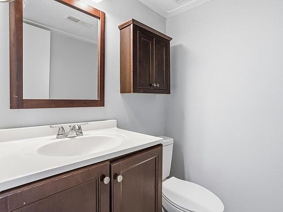 5th image of 5021 Tall Pines Ct