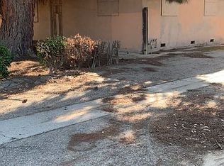 875 S 9th St, Kerman, CA 93630