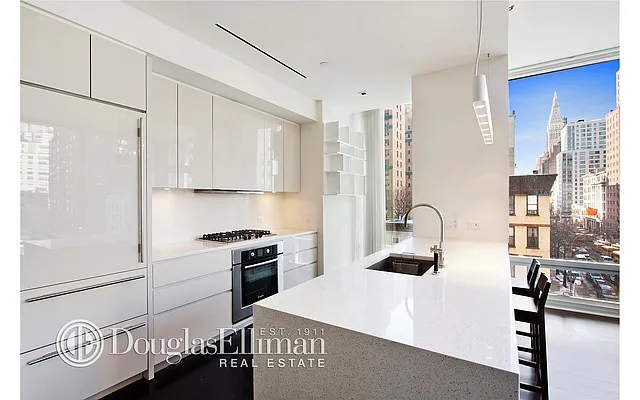 Rented by Douglas Elliman | media 16