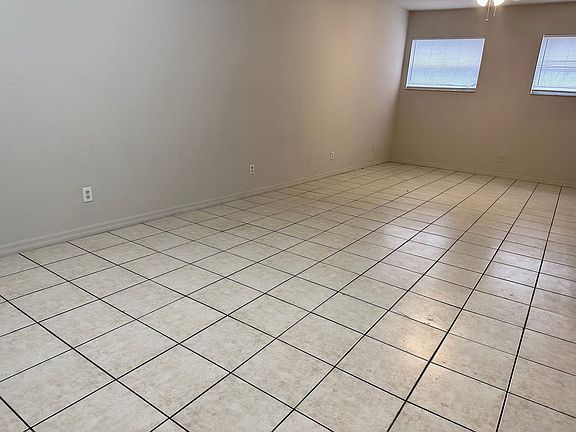 3rd image of 3619 W Reynolds St APT 1