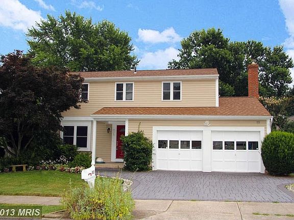 3rd image of 805 Marshall Dr NE