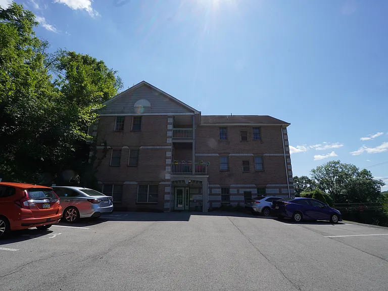 2445 Old Greentree Rd #1 — Photo 1