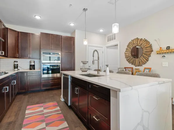 751 N 6th St Unit 206, Columbus, OH 43215