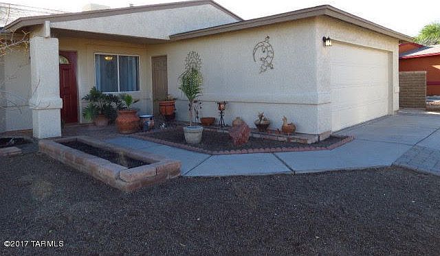 1st image of 5841 S Oaklands Dr