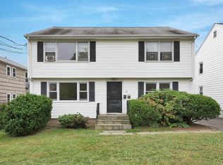 22 Hackett Cir N #1, Stamford, CT 06906