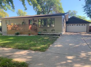 1464 Iowa Ave SE, Huron, SD 57350