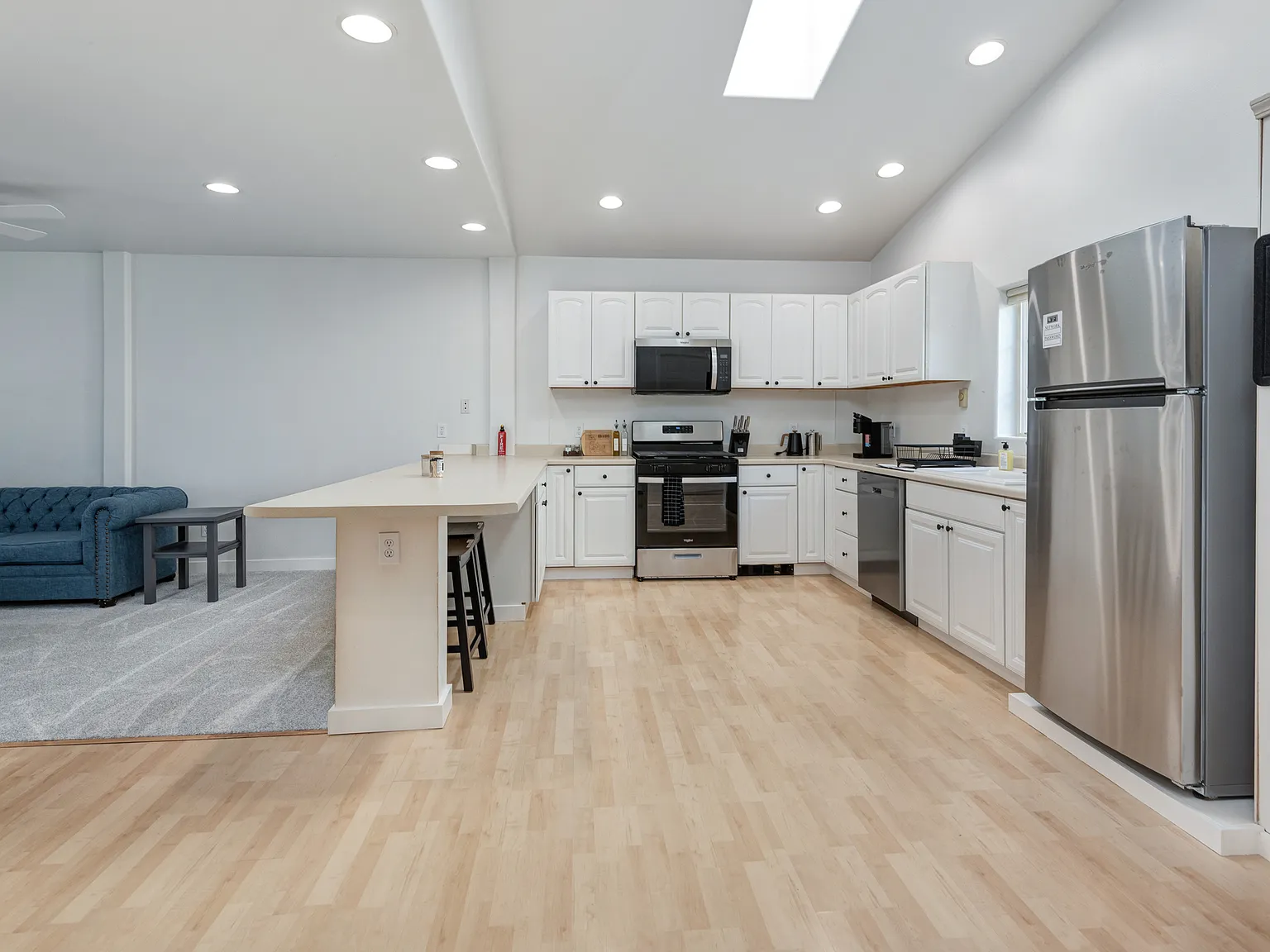 2 bed, $2,300 — Photo 2