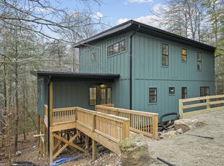 251 Sunset Rdg, Rogers, KY 41365