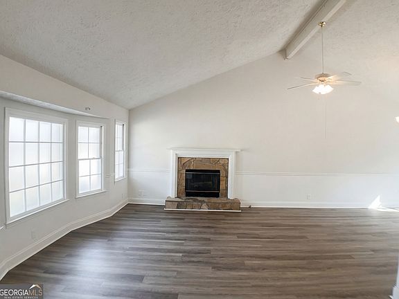 3rd image of 310 Allatoona Rd