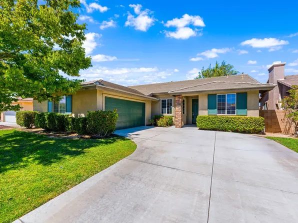 5801 Marseilles Dr, Palmdale, CA 93552