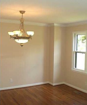 5th image of 1005 Ivy Creek Trl