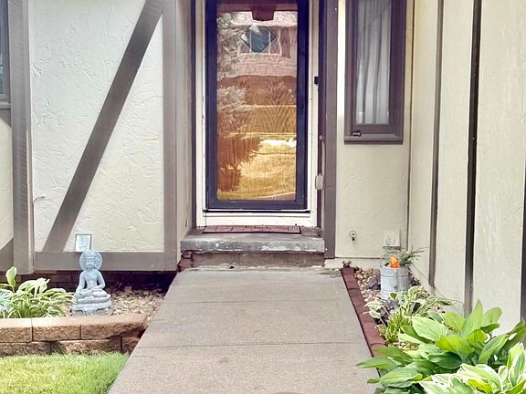 4th image of 3727 Lawnwood Dr