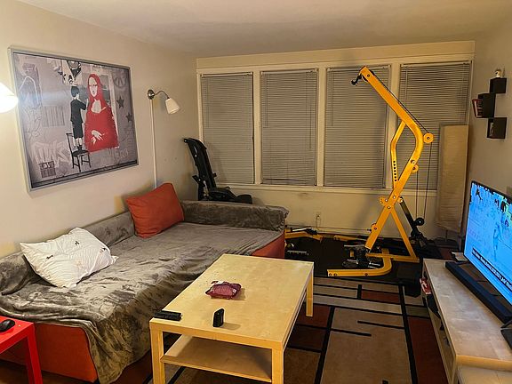 4th image of 6107 N Cicero Ave APT 6