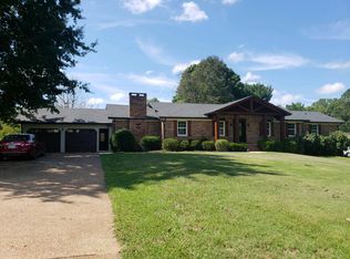 446 Golf Club Rd, McMinnville, TN 37110