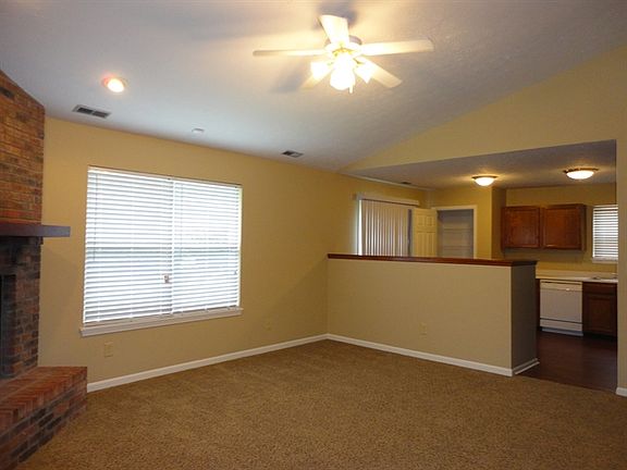 5th image of 7756 Blackthorn Dr
