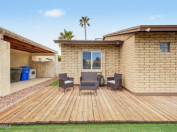 3rd image of 313 E SEQUOIA Drive