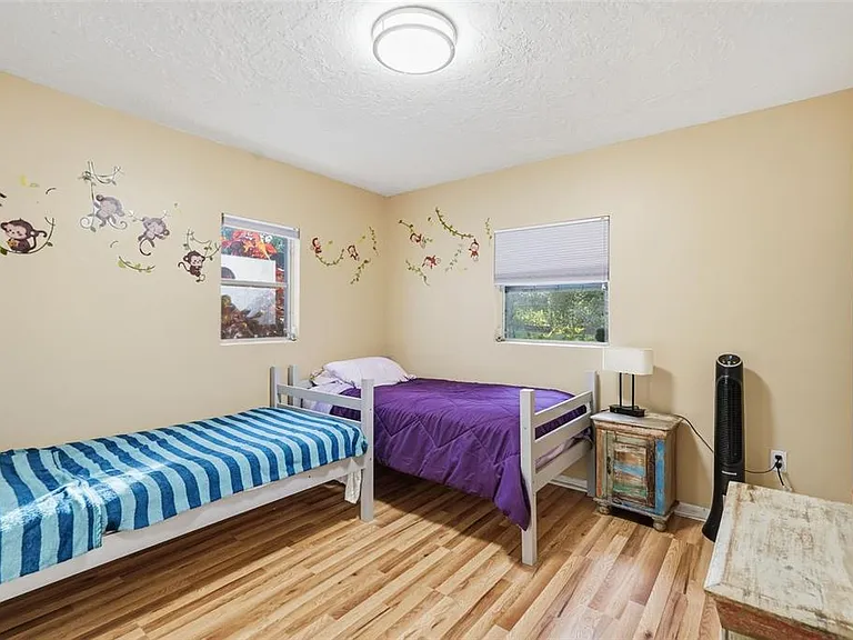 764 Forest Glen Rd — Photo 15