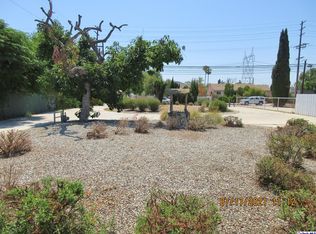 11145 Sheldon St, Sun Valley, CA 91352