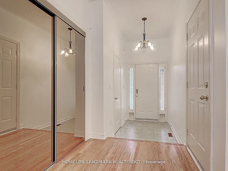 48 Kaitlin Dr — Photo 10