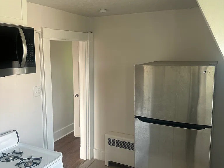 130 E Crafton Ave #3 — Photo 3