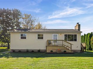 476 Ontario Dr, Ontario, NY 14519