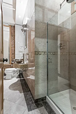 Sold by Compass | media 25