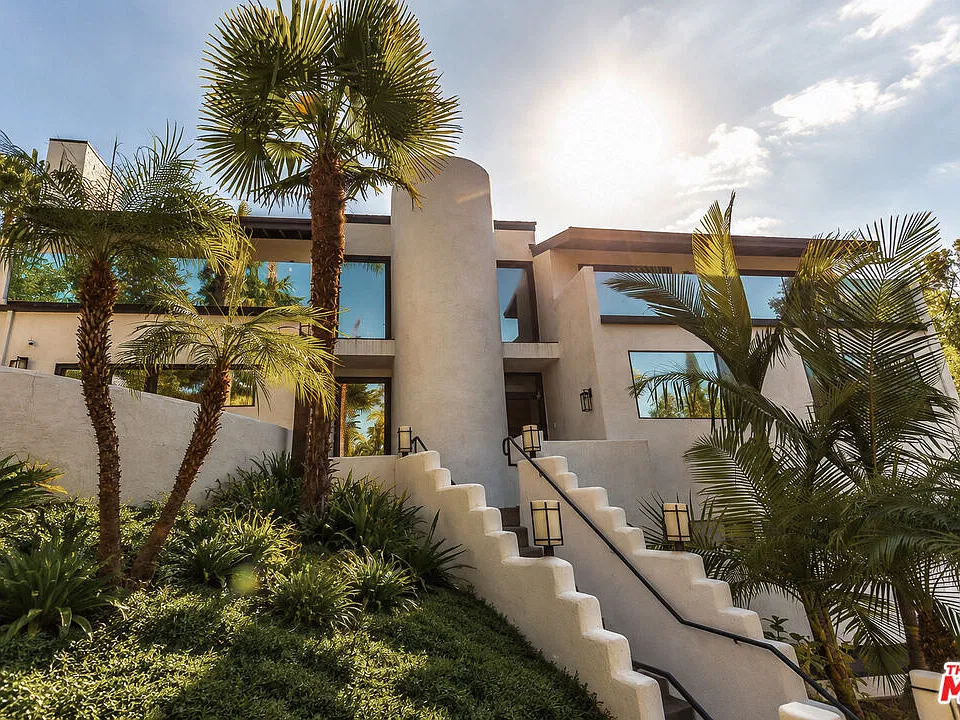4961 Marmol Dr