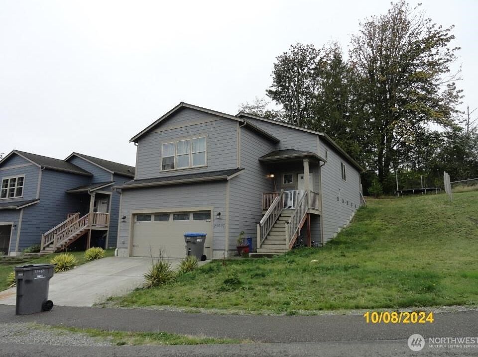 1st image of 25697 Schoolhouse Place NE