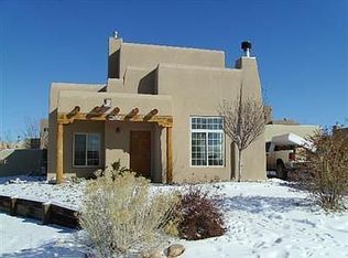 4227 Twin Yuccas Ln, Santa Fe, NM 87507