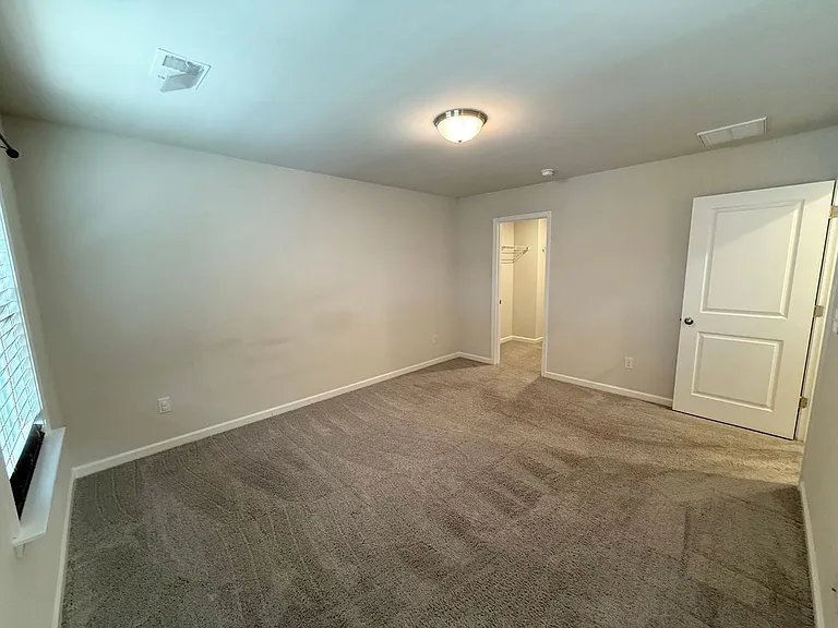 219 Winding River Dr — Photo 26